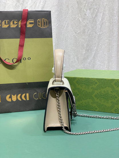 Anum Bags Detail