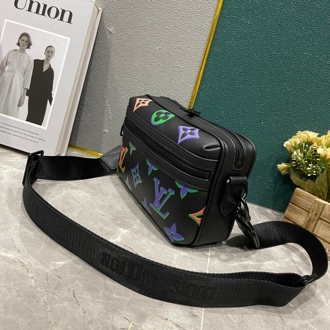 Anum Bags Detail