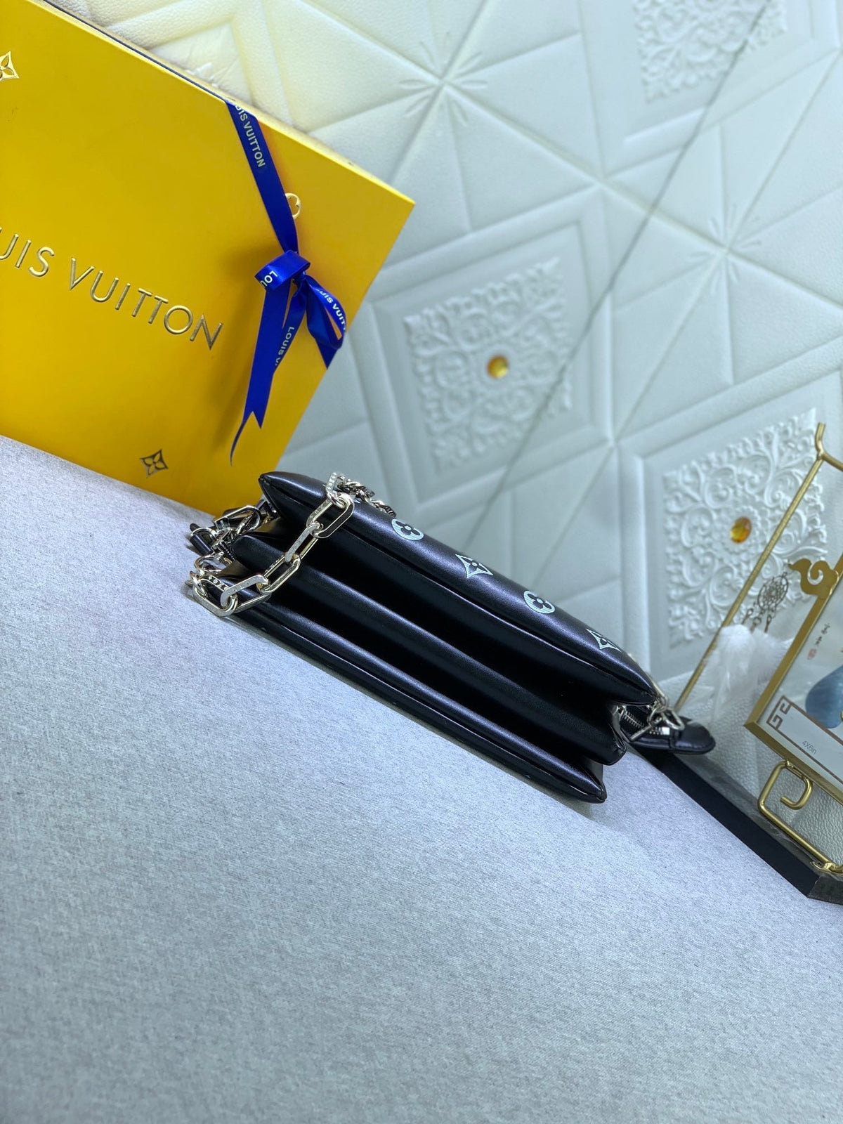 Anum Bags Detail