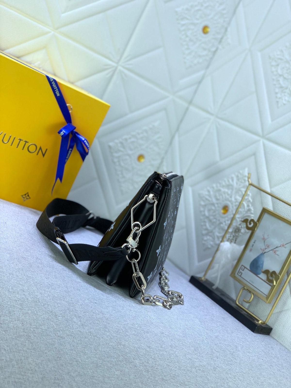 Anum Bags Detail
