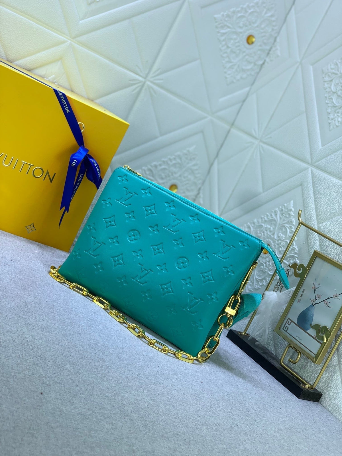 Anum Bags Detail