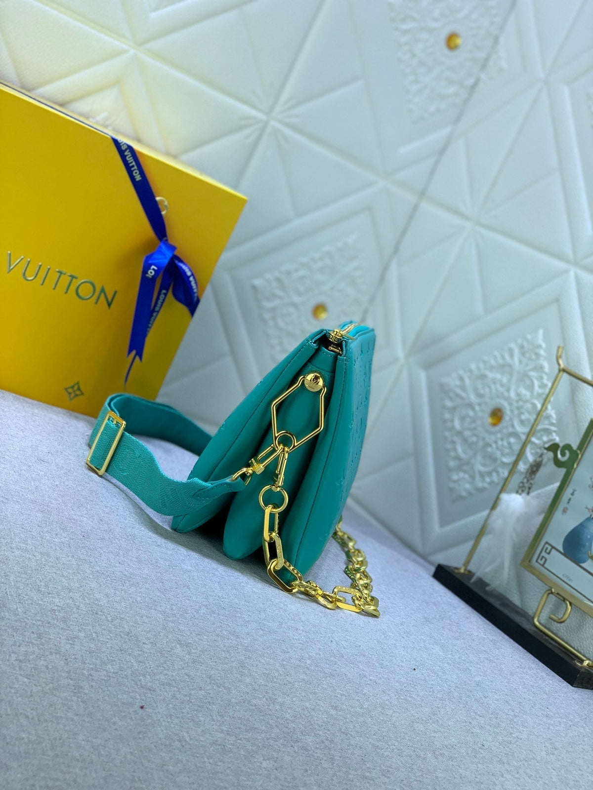 Anum Bags Detail