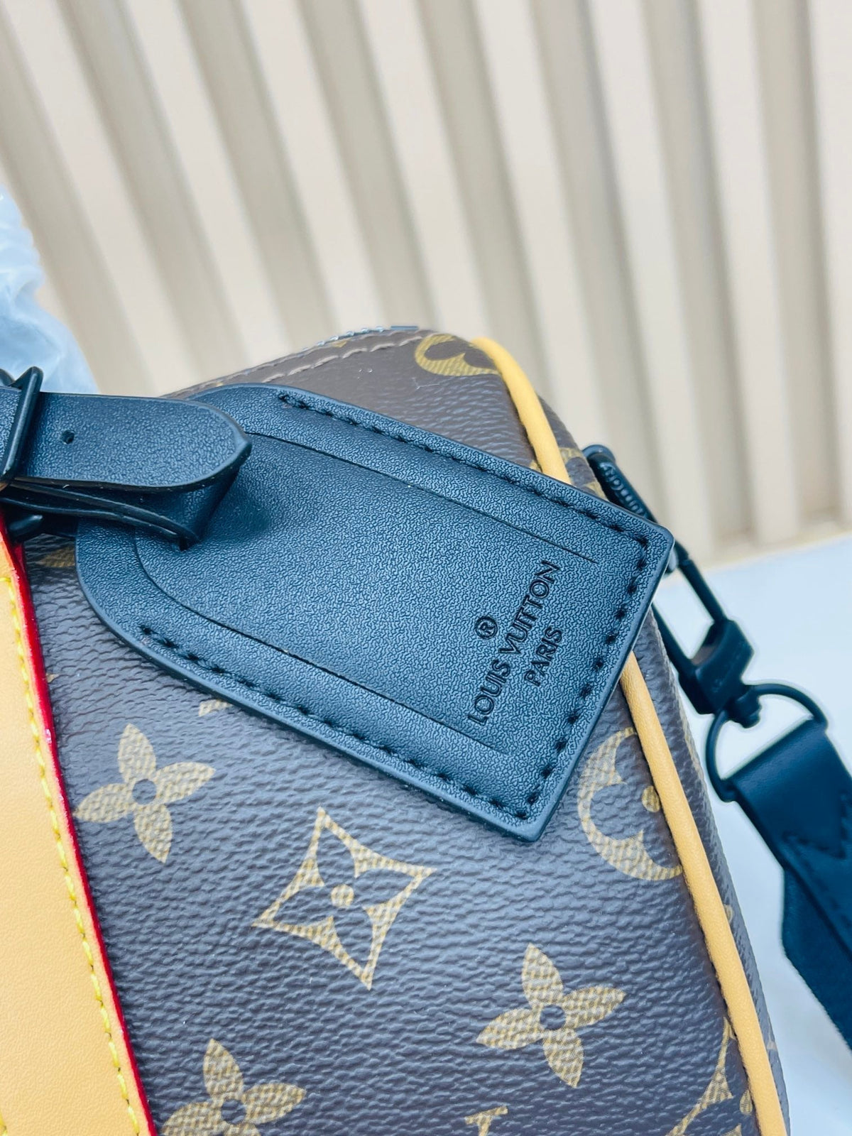 Anum Bags Detail