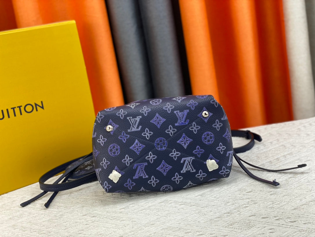 Anum Bags Detail