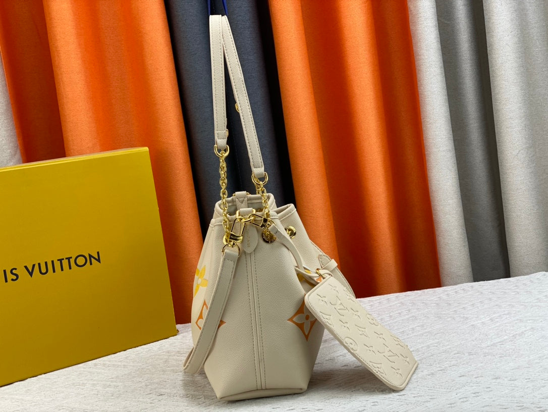 Anum Bags Detail