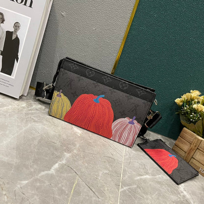 Anum Bags Detail