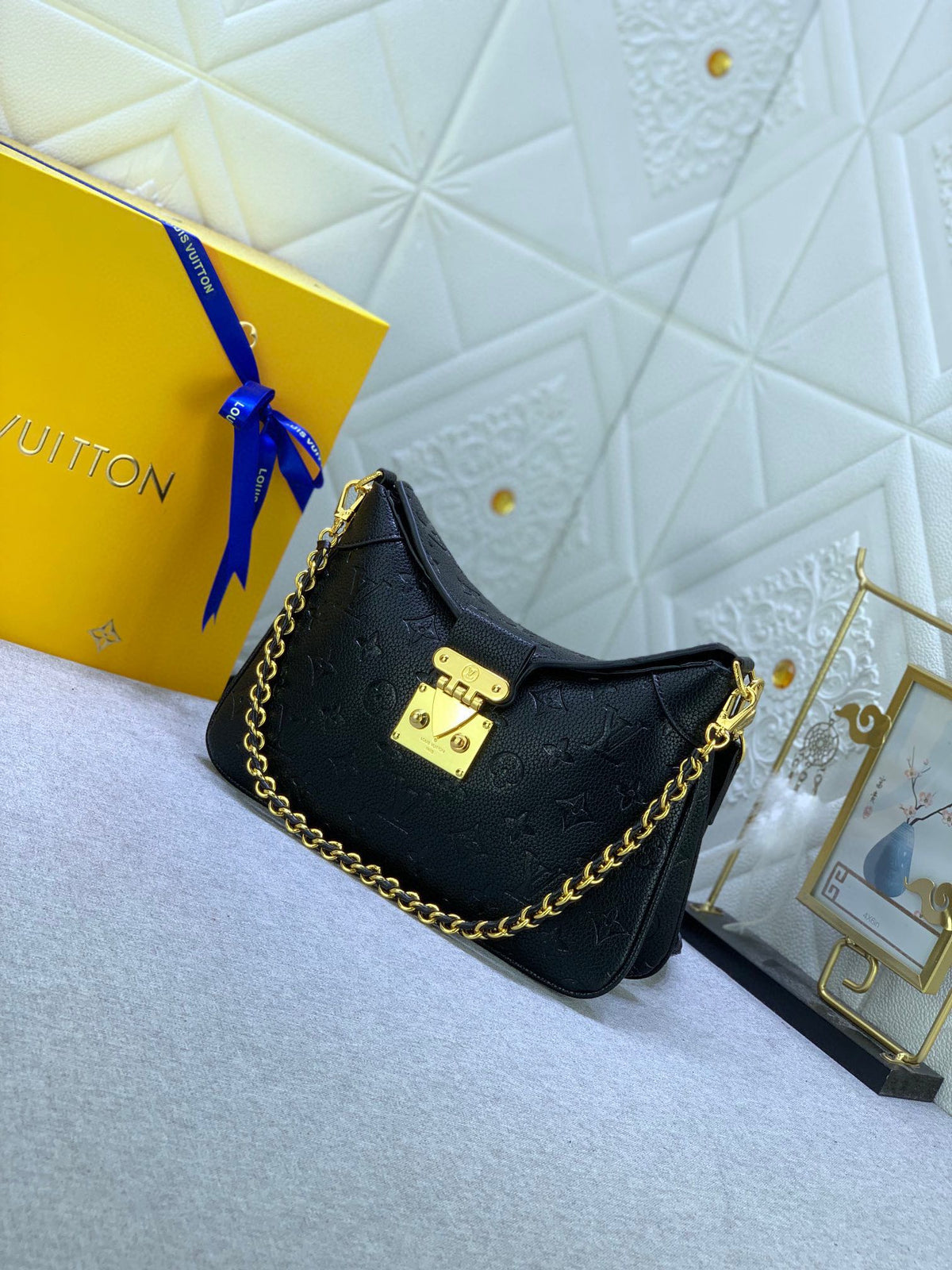 Anum Bags Detail