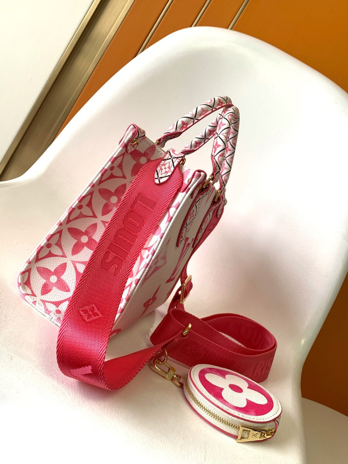 Anum Bags Detail