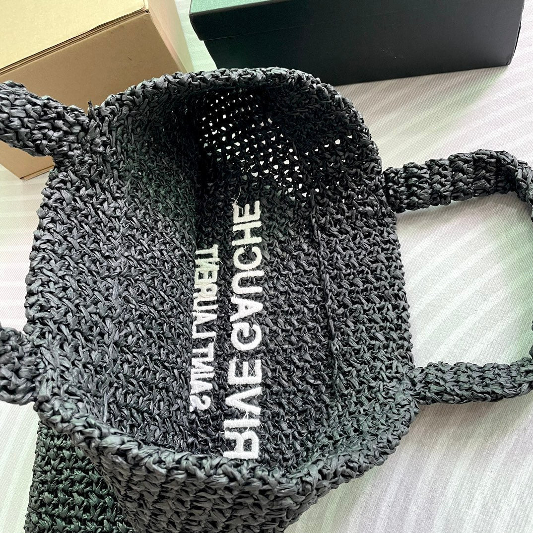 Anum Bags Detail