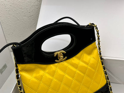 Anum Bags Detail