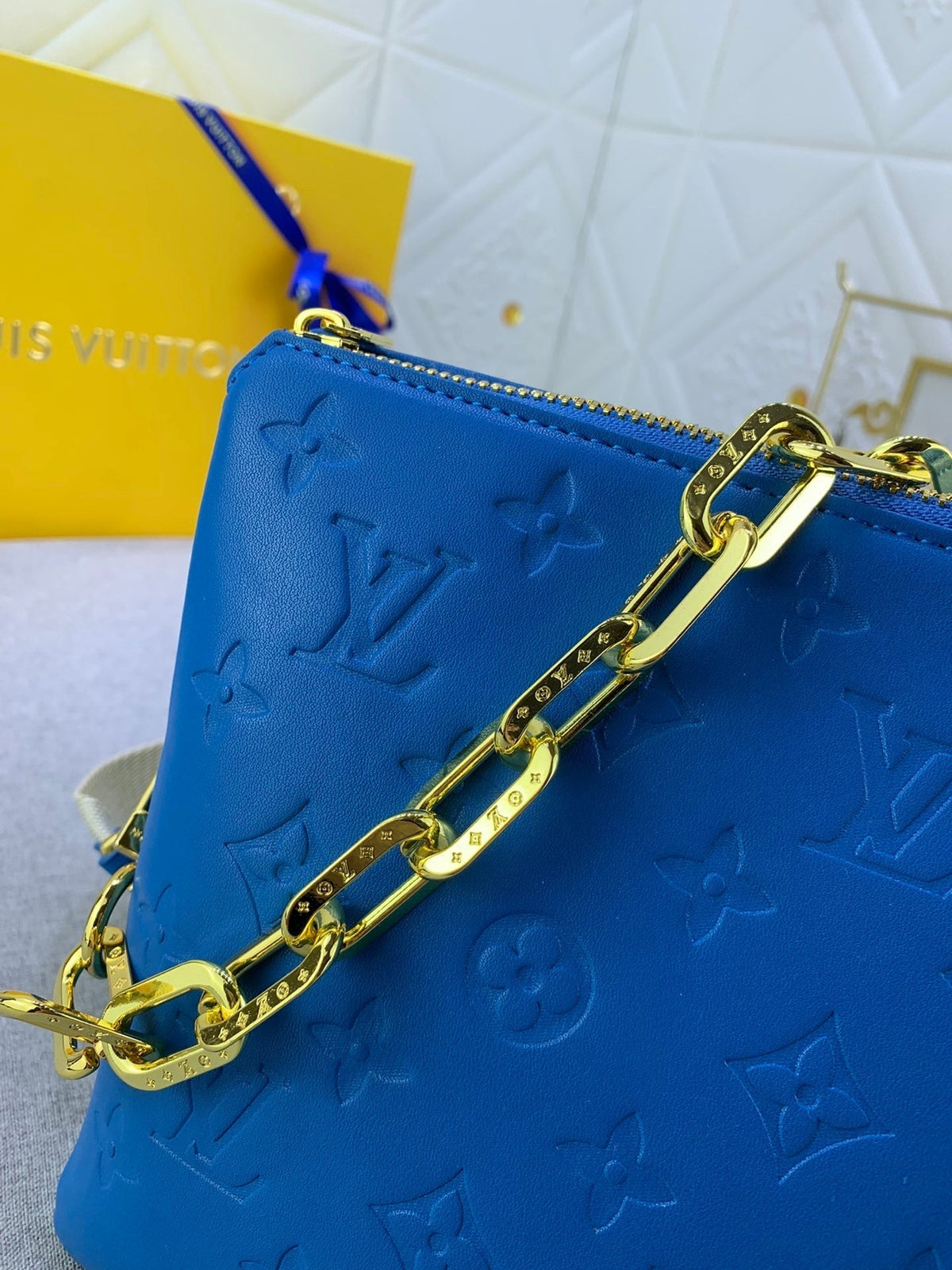 Anum Bags Detail