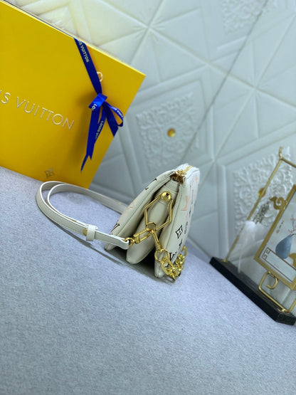 Anum Bags Detail