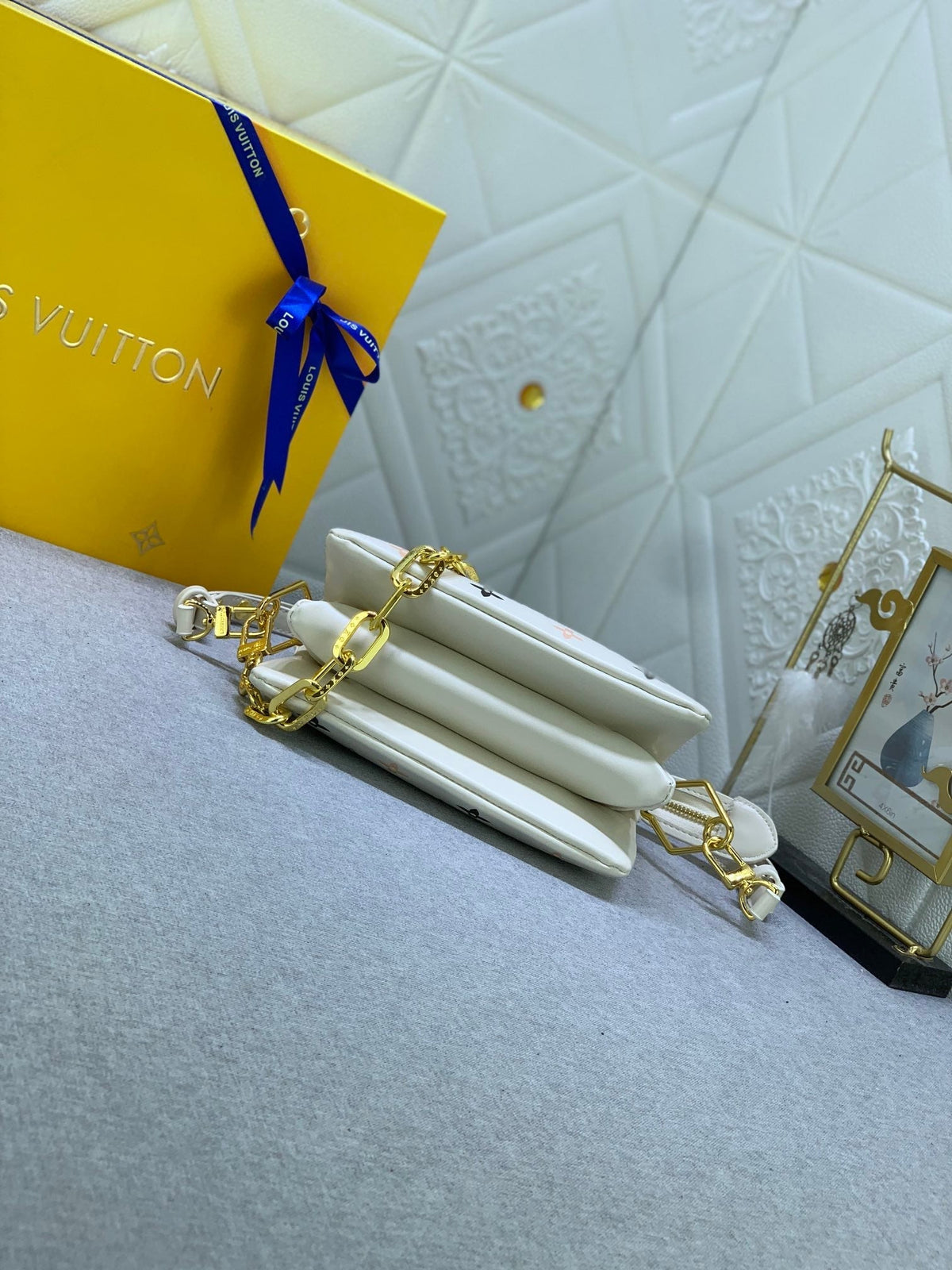 Anum Bags Detail