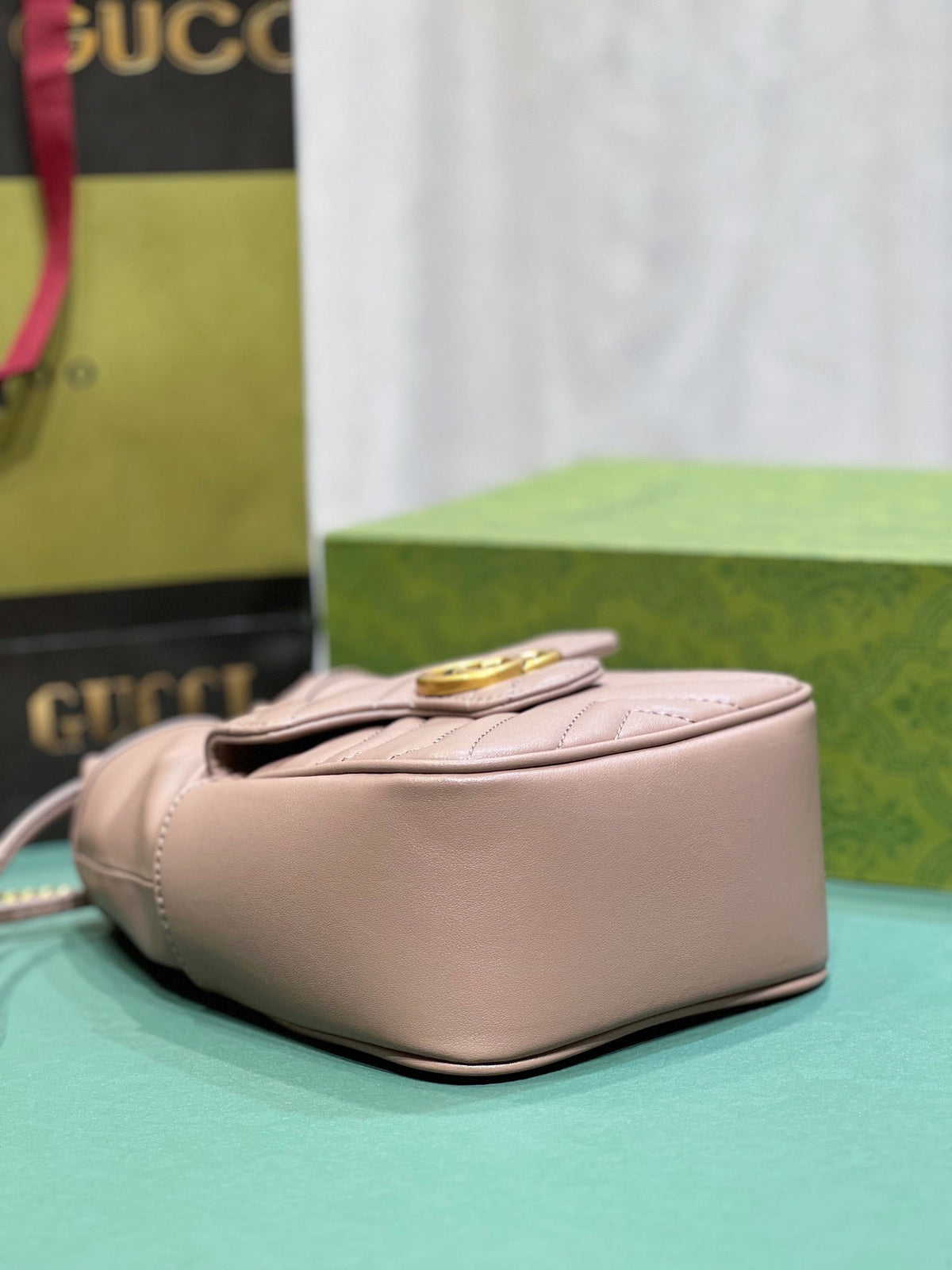 Anum Bags Detail