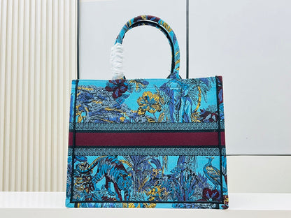 Anum Bags Detail
