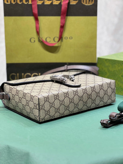 Anum Bags Detail