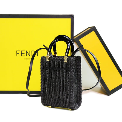 Anum Bags Detail