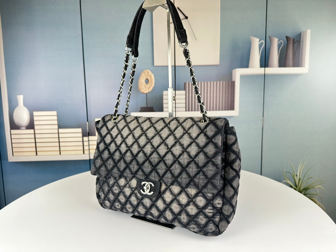 Anum Bags Detail