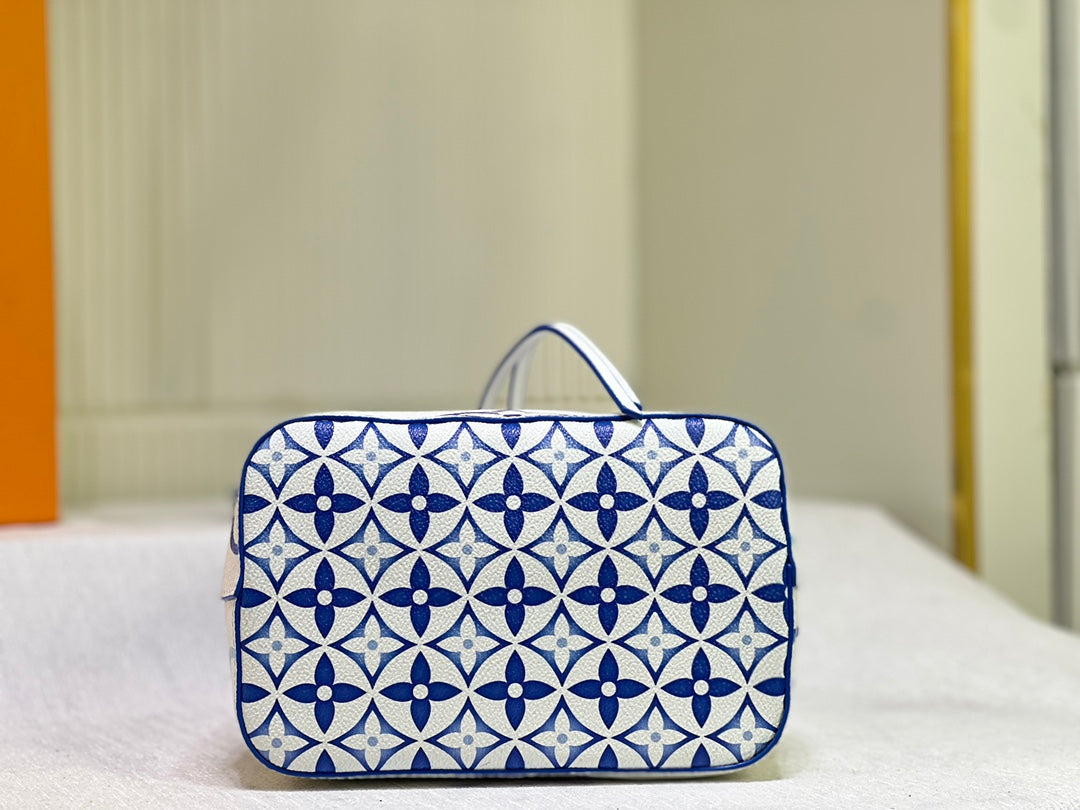 Anum Bags Detail