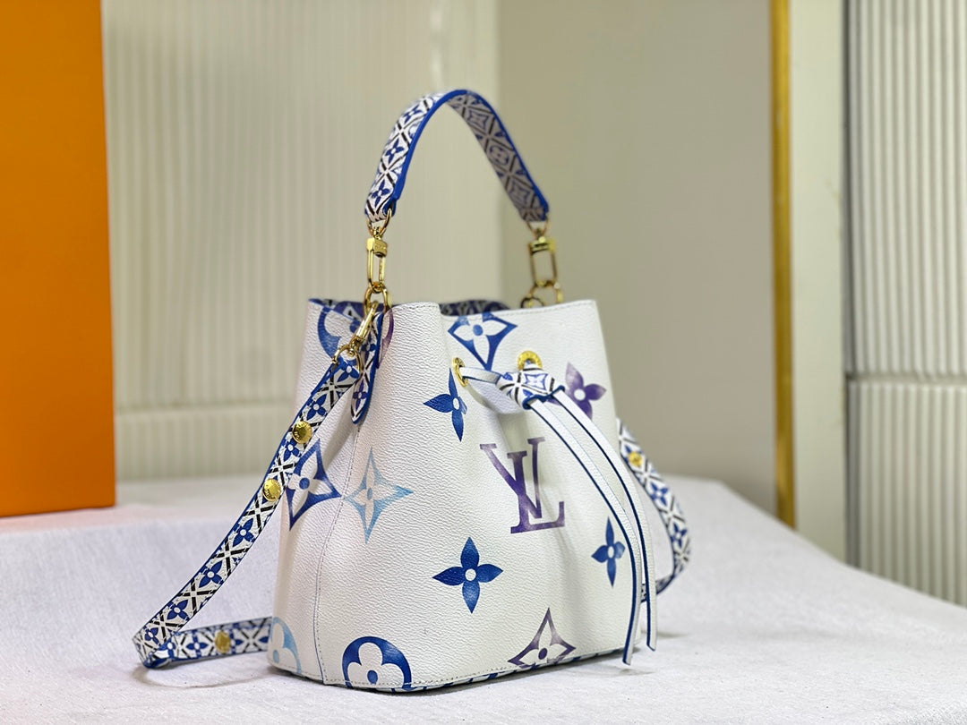 Anum Bags Detail