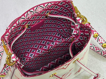 Anum Bags Detail