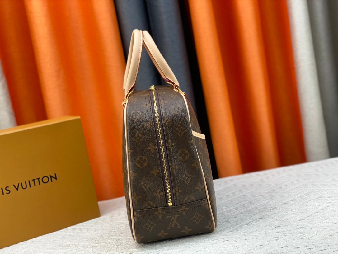 Anum Bags Detail