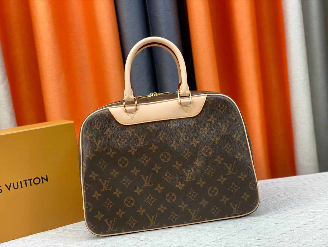 Anum Bags Detail
