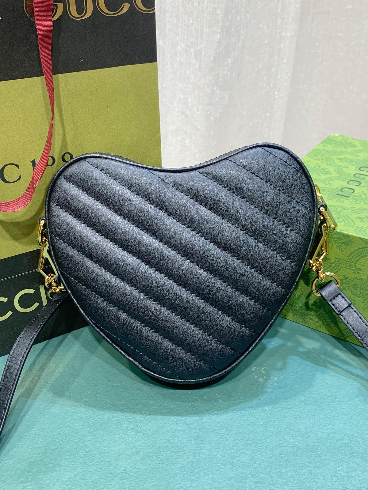 Anum Bags Detail