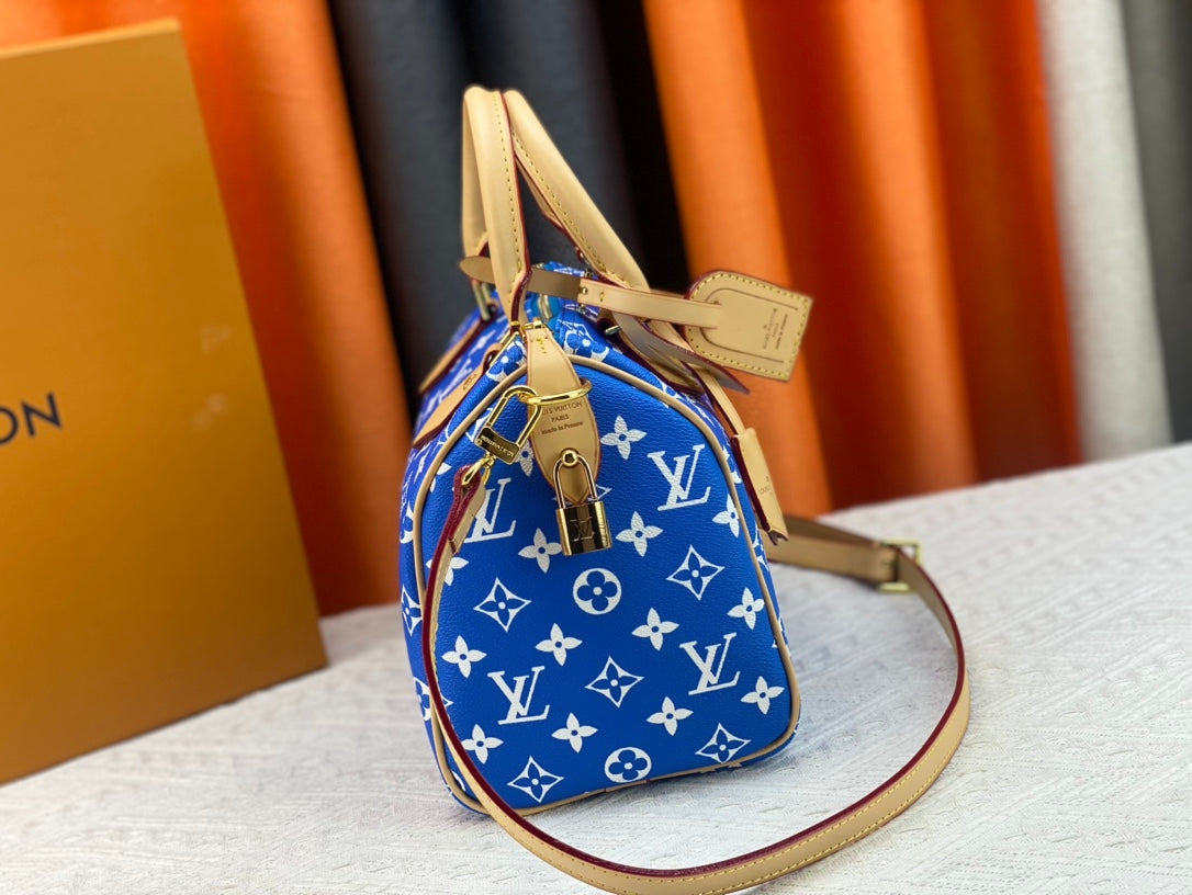 Anum Bags Detail