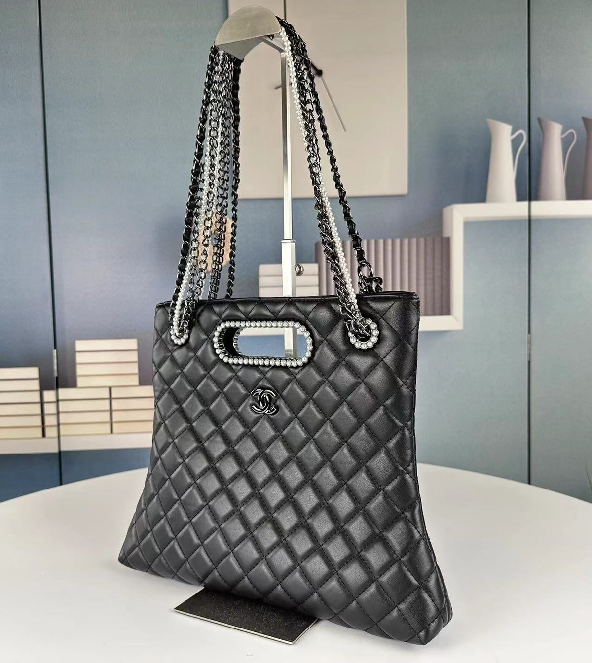 Anum Bags Detail