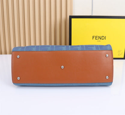 Anum Bags Detail