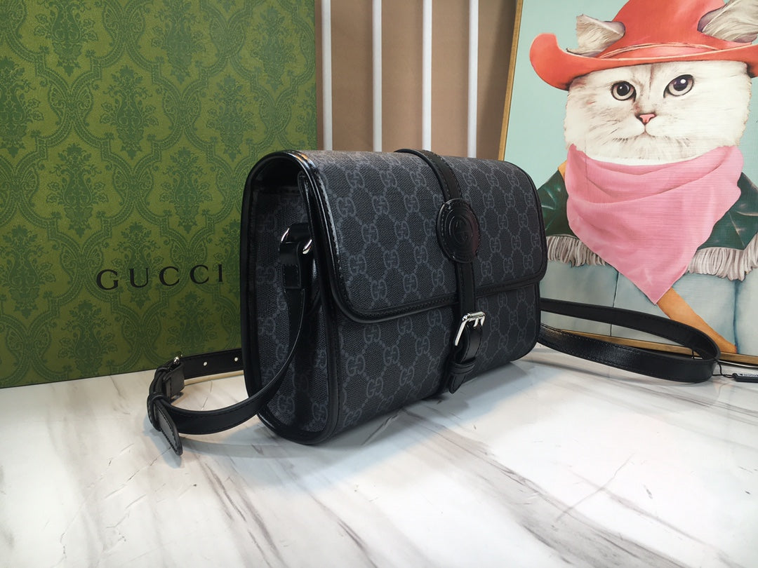 Anum Bags Detail