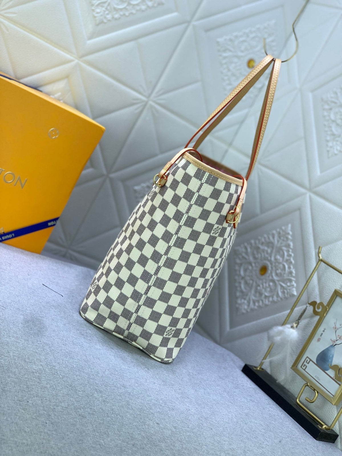 Anum Bags Detail