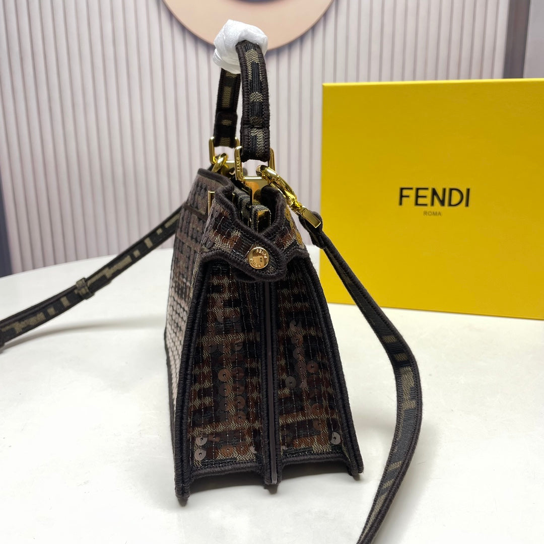 Anum Bags Detail