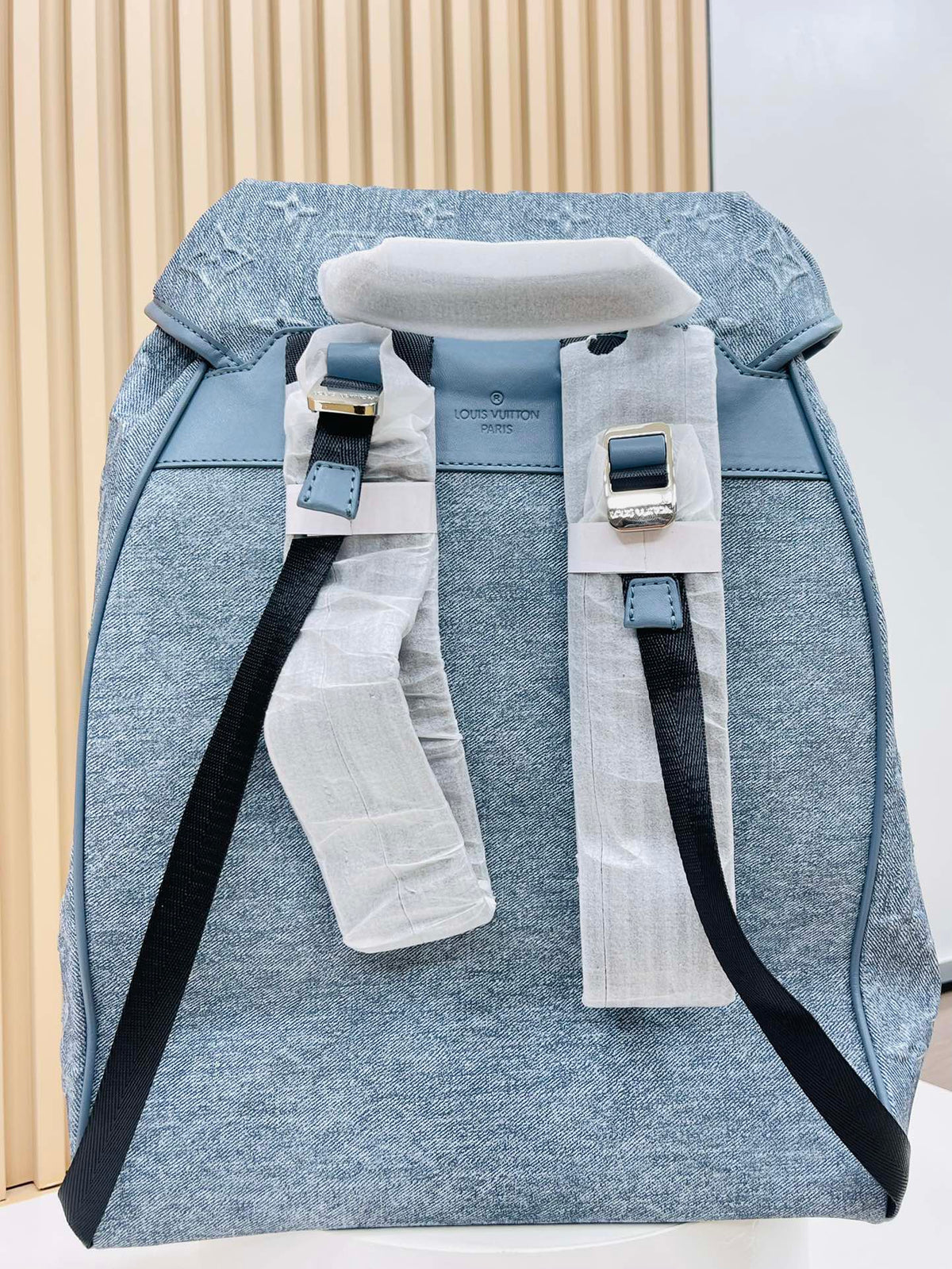 Anum Bags Detail