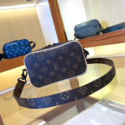 Anum Bags Detail
