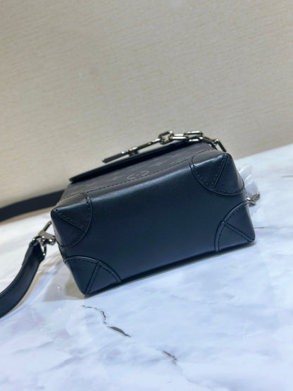 Anum Bags Detail