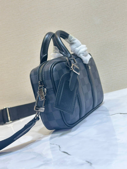 Anum Bags Detail