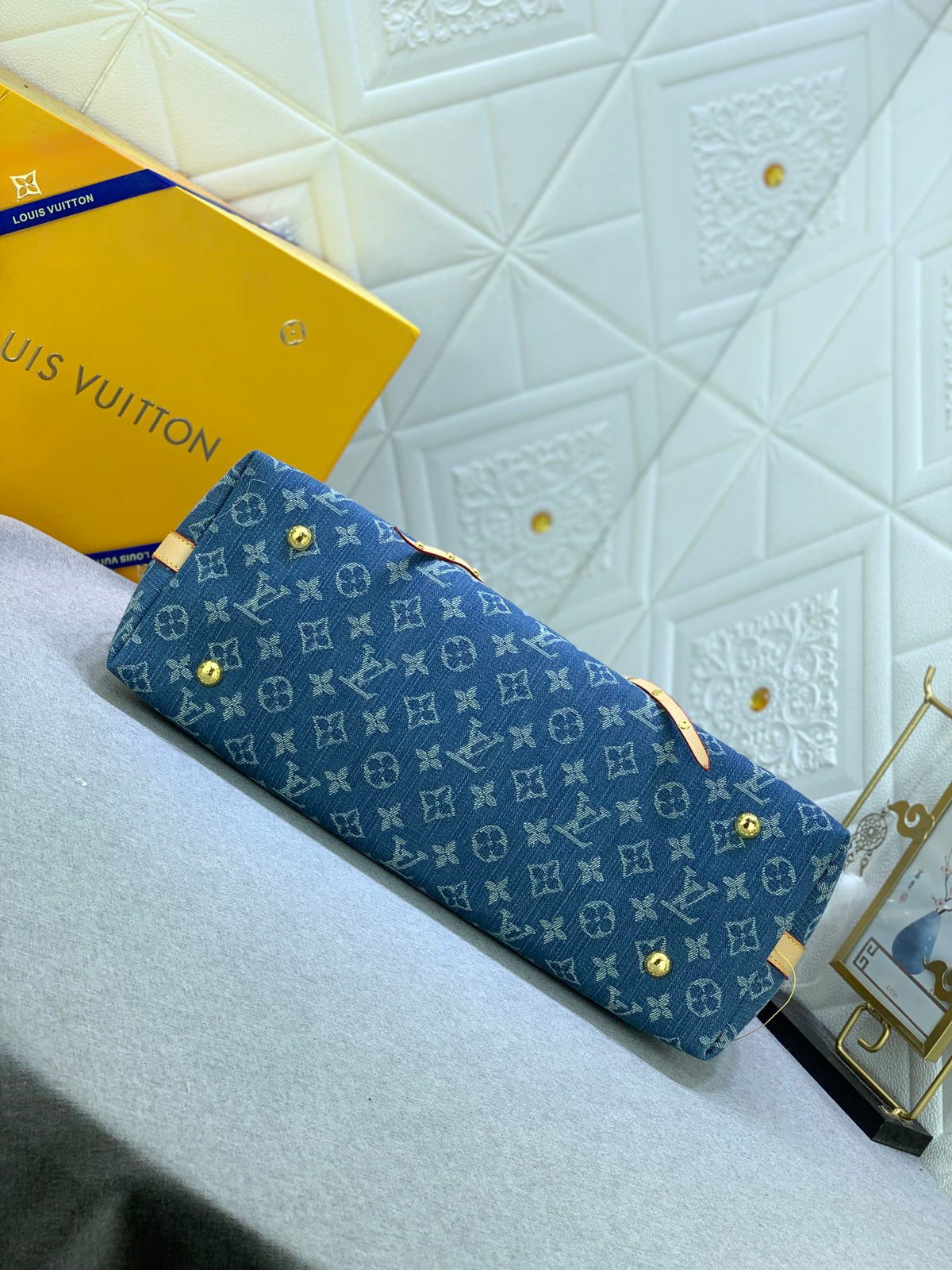 Anum Bags Detail