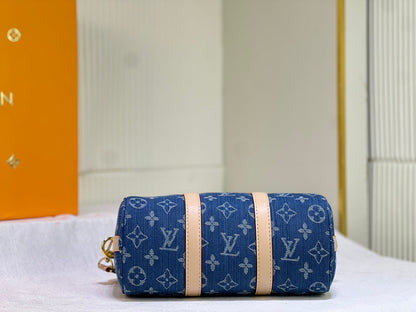 Anum Bags Detail