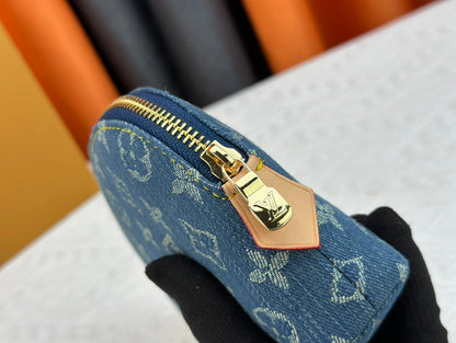 Anum Bags Detail