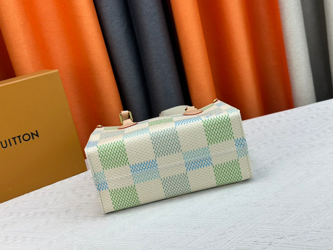 Anum Bags Detail