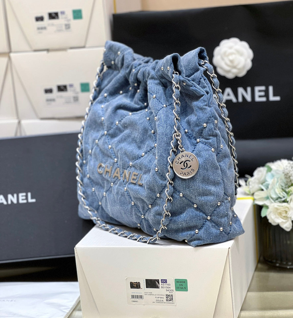 Anum Bags Detail