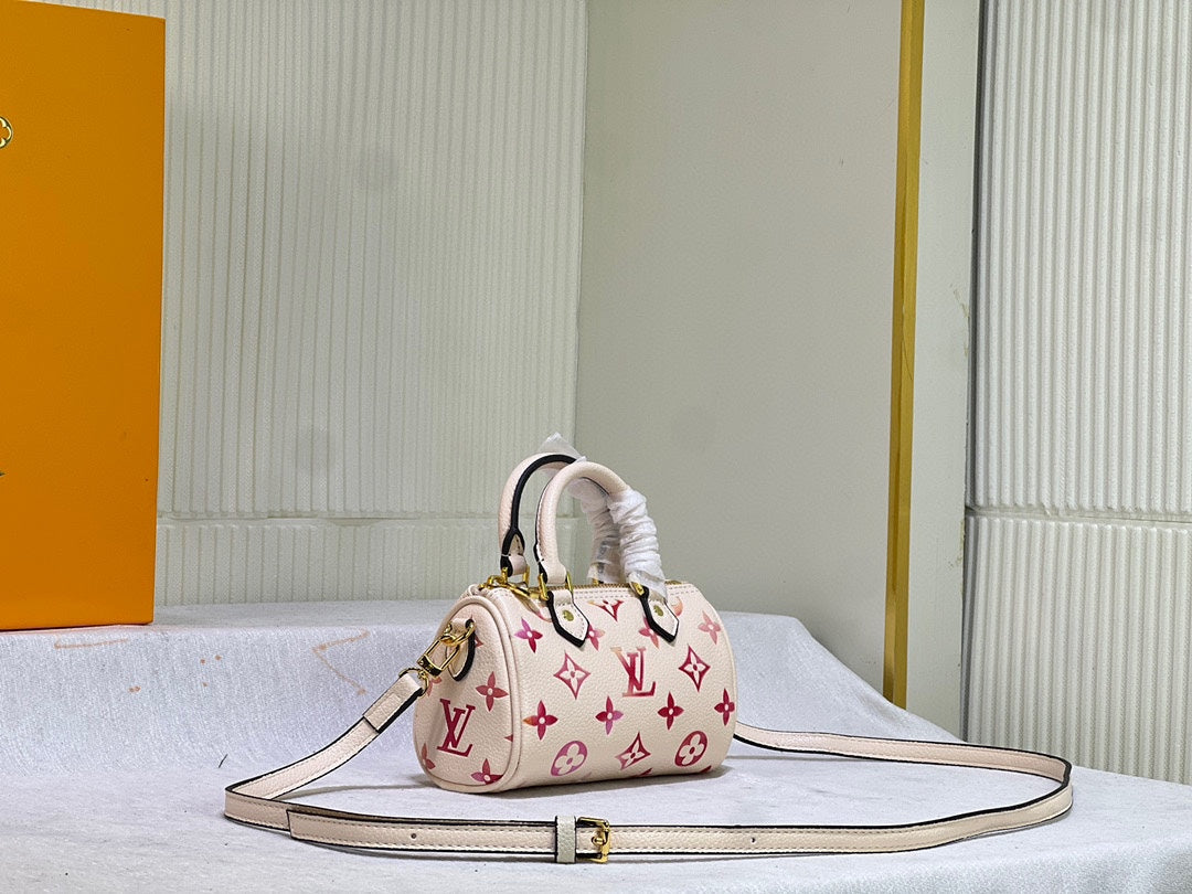 Anum Bags Detail