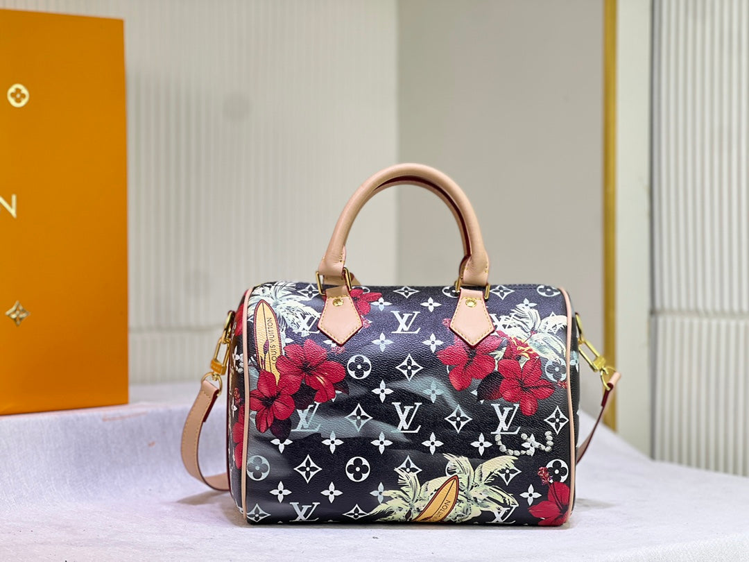 Anum Bags Detail