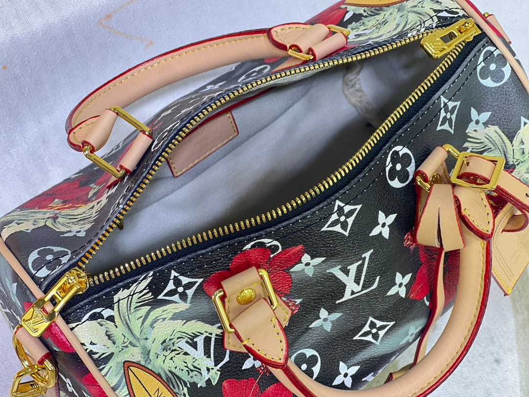 Anum Bags Detail
