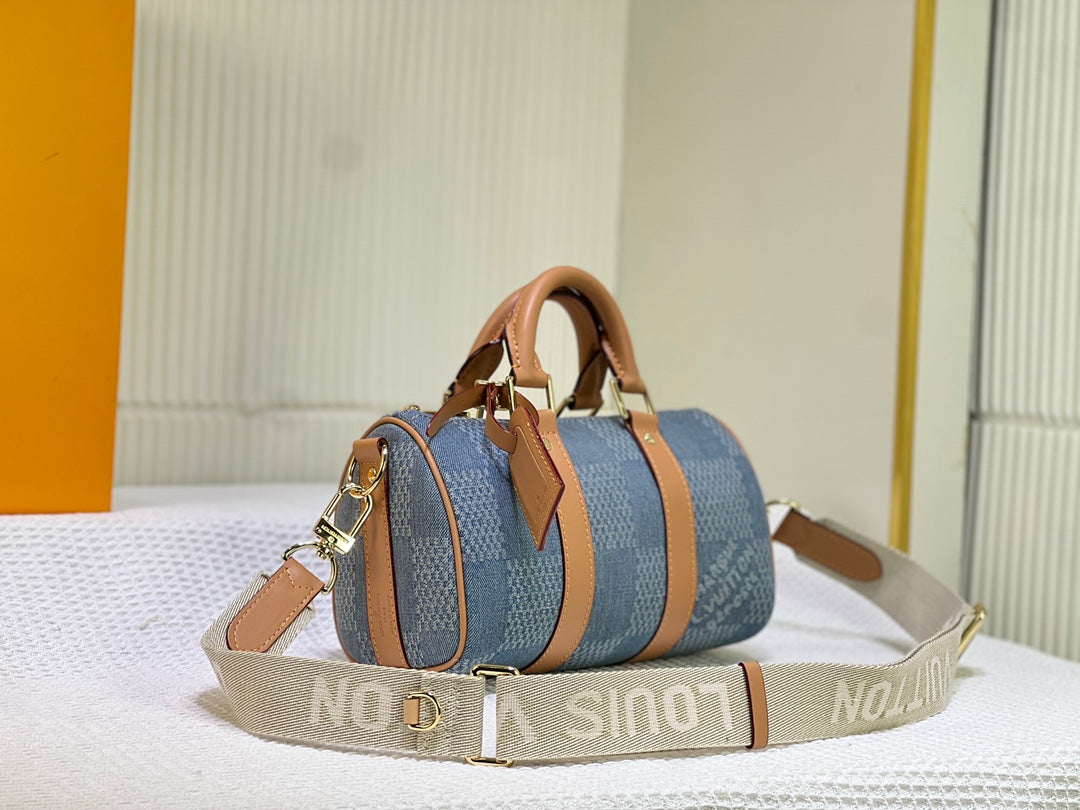 Anum Bags Detail