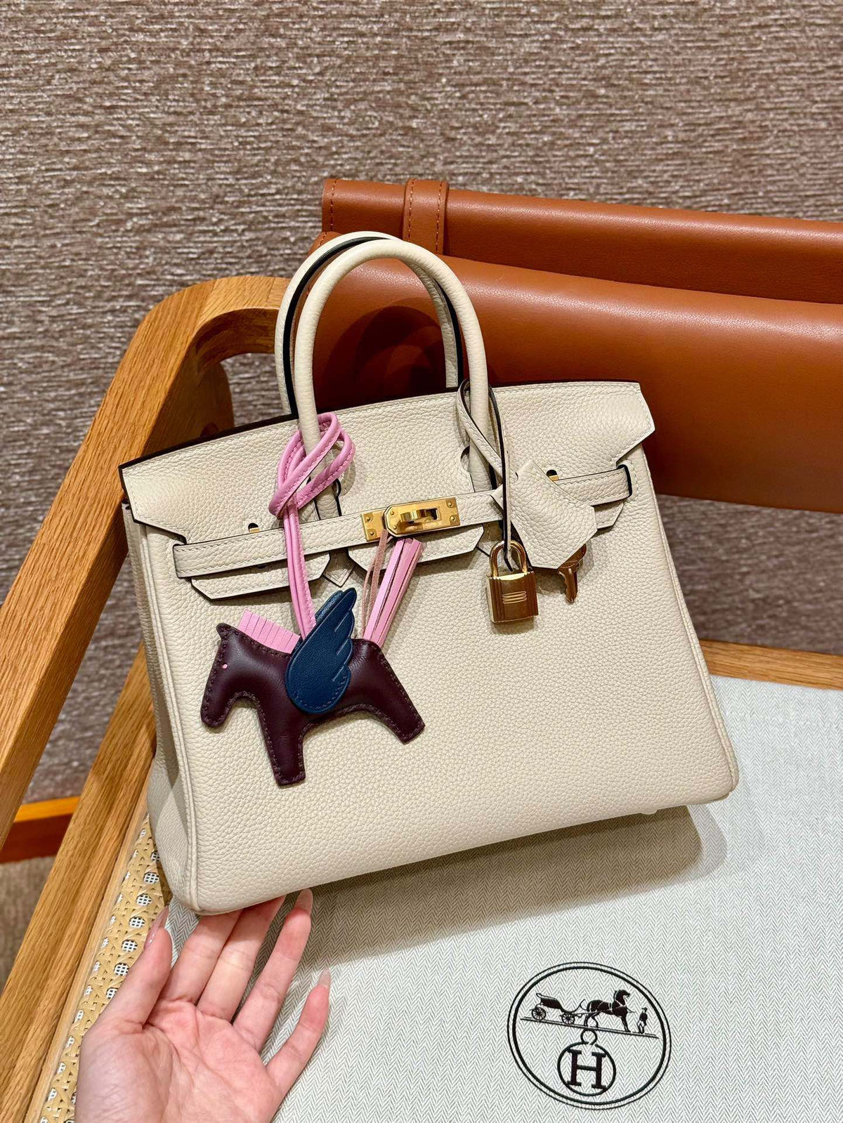 Anum Bags Elite Carryalls