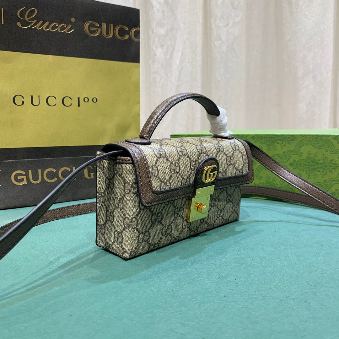 Anum Bags Detail