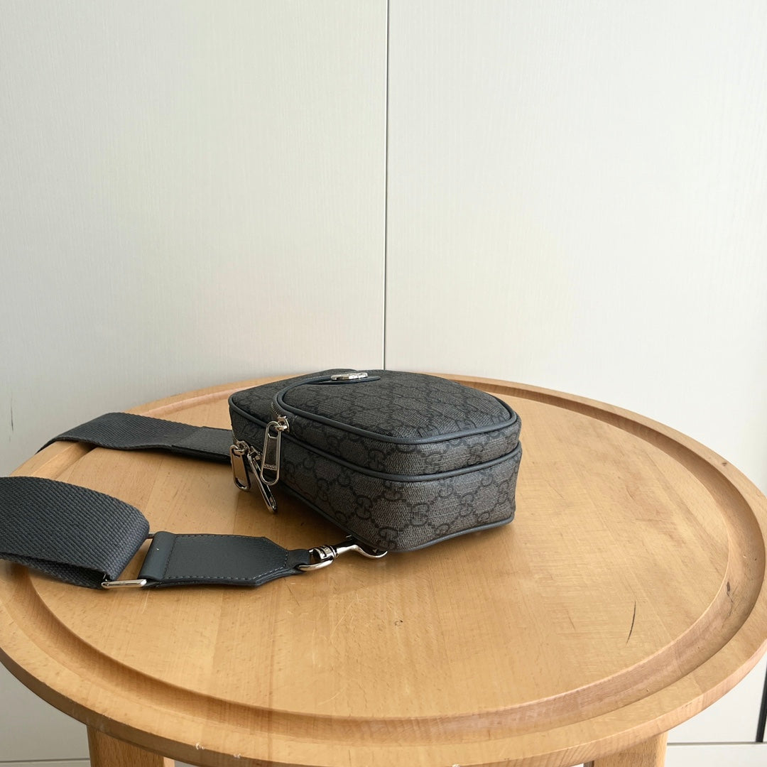 Anum Bags Detail